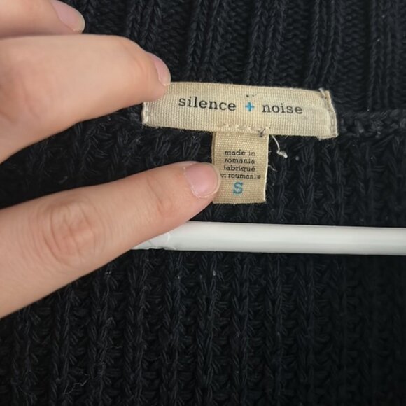 Silence + Noise navy blue V-neck cable knit oversized pullover sweater size S - Picture 5 of 6